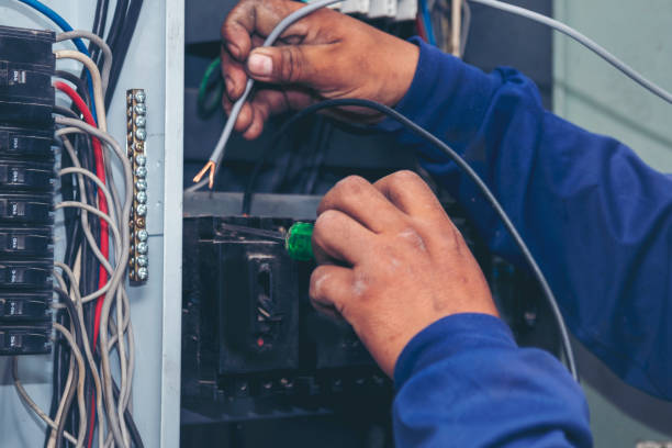 Best Affordable Electrician  in Roseburg, OR